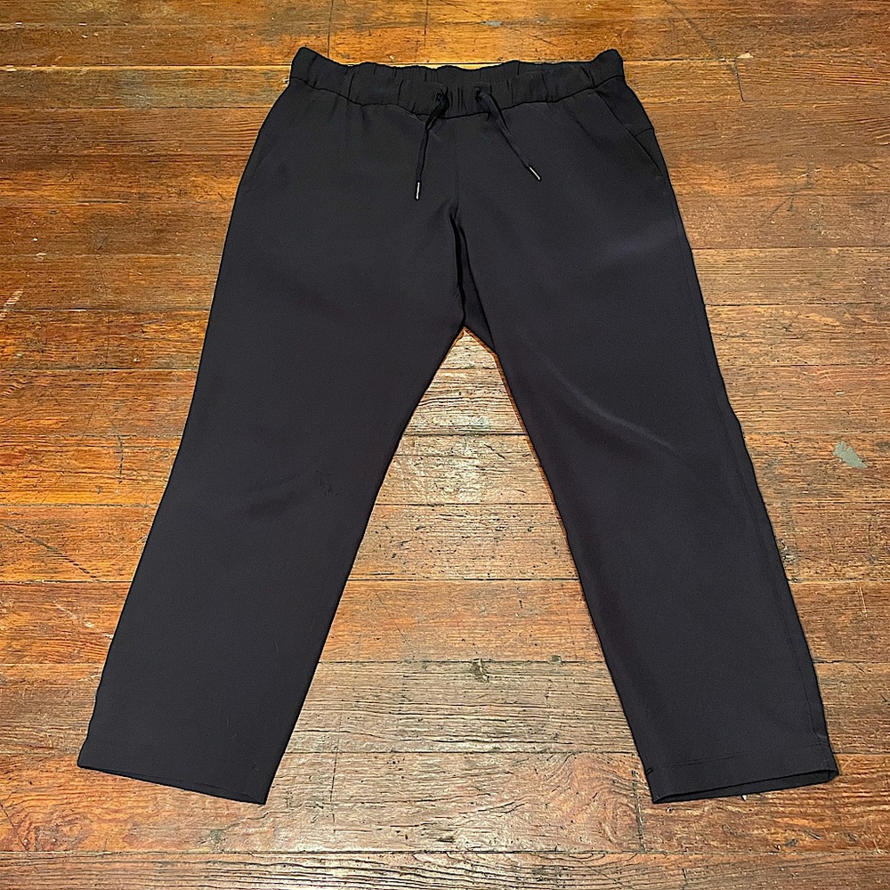 Lululemon On the Fly 7/8 Pant | Women’s size 12